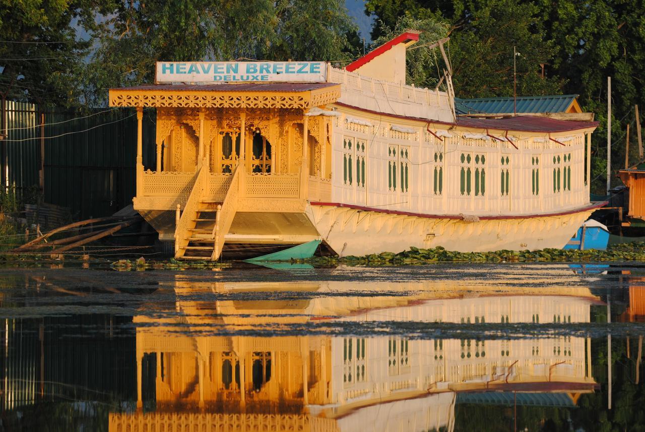 Heaven Breeze Group Of Houseboats Hotell Srīnagar Exteriör bild